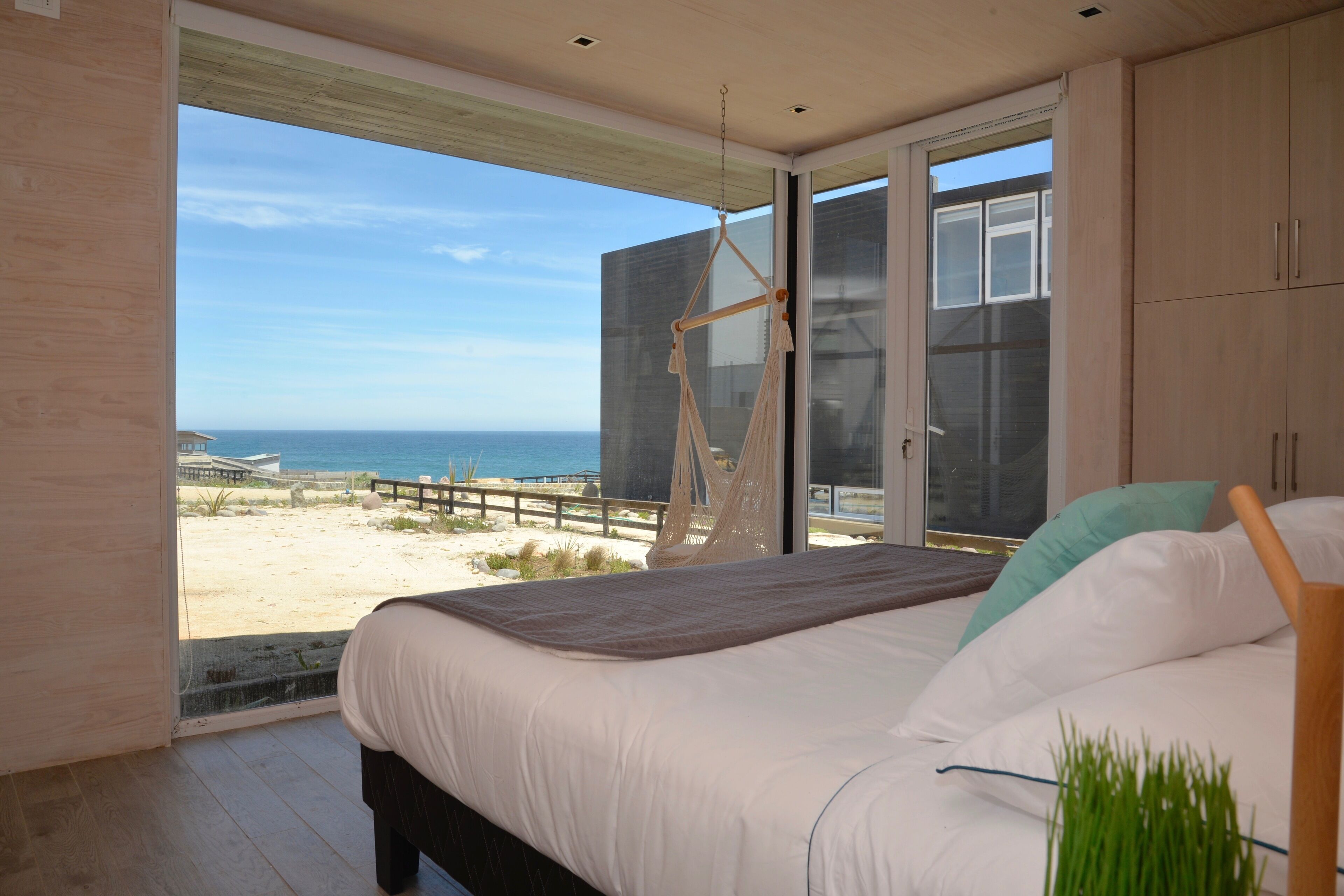 3 bedrooms, bed sheets, wheelchair access