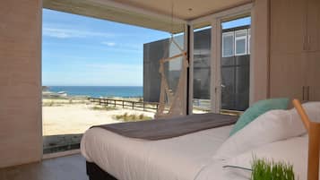 3 bedrooms, bed sheets, wheelchair access