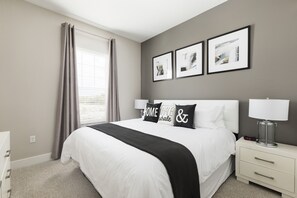 5 bedrooms, iron/ironing board, WiFi, bed sheets