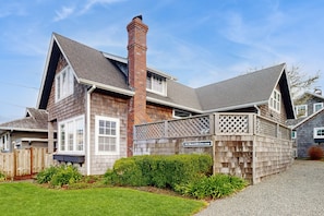 Unclassified image, 3 of 21, button