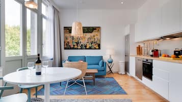 City Apartment | Living room | Flat-screen TV