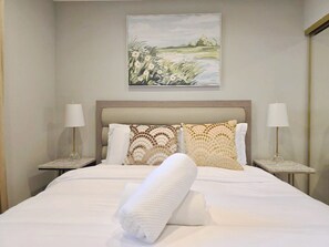 2 عدّة غرف نوم ومكتب وسرير سفر وواي فاي مجانًا