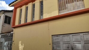 Mặt tiền nơi lưu trú