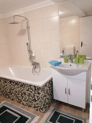 Bathroom sink - FeWo Heinrich (Willingen)