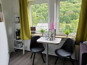 Apartment (Snow, excl. cleaning fee 45 EUR) | In-room dining