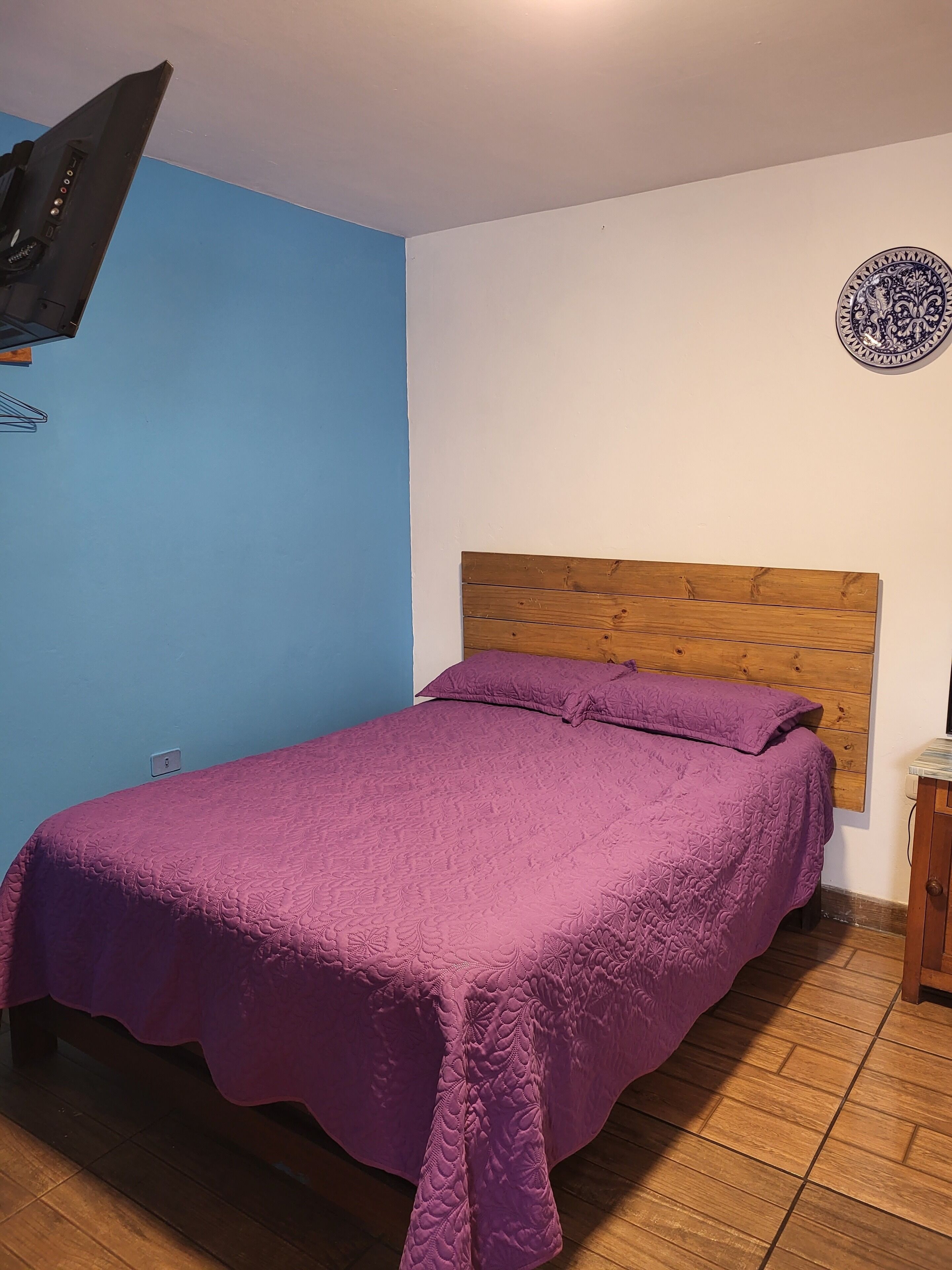 1 bedroom, desk, iron/ironing board, free WiFi