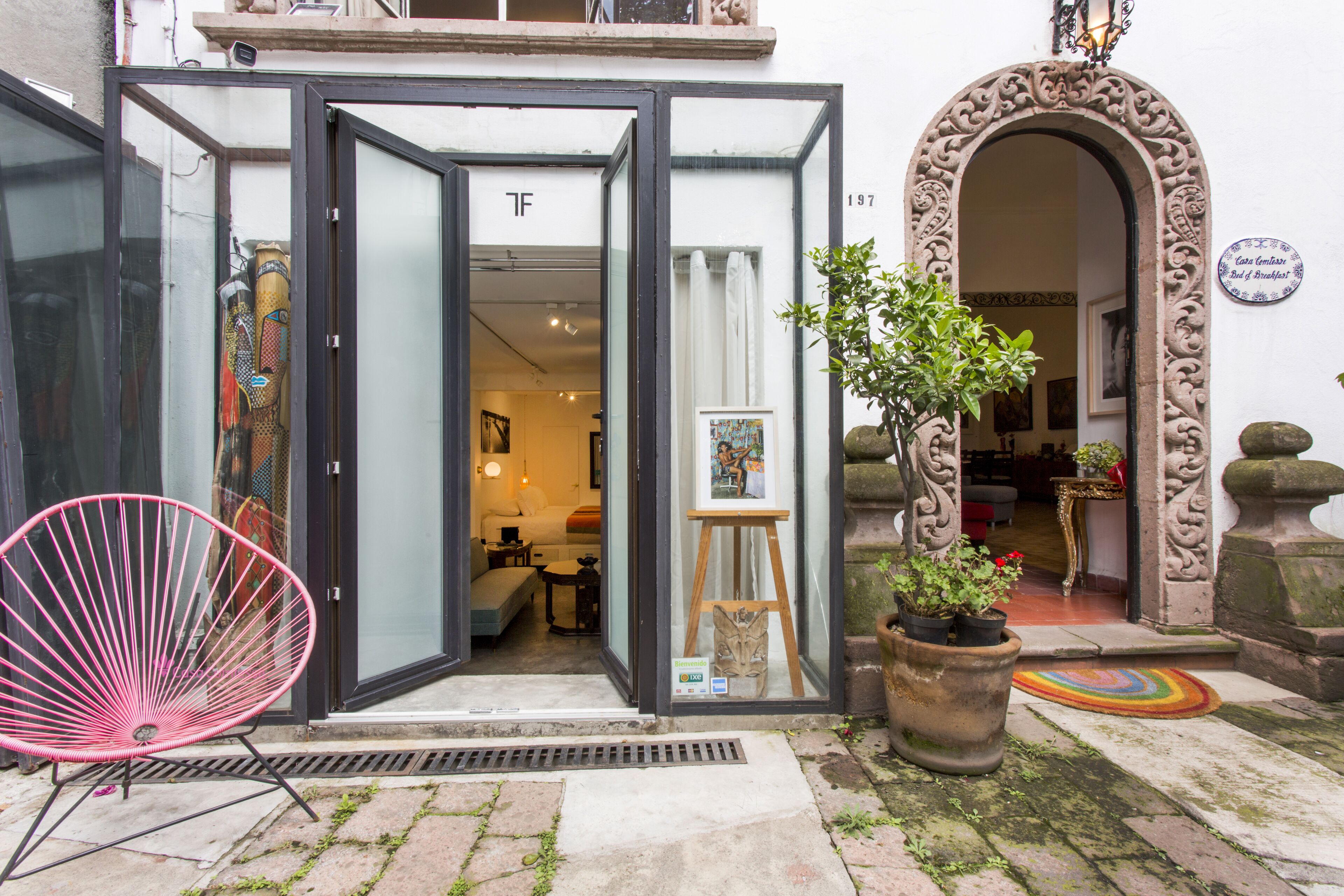 Suite junior, 1 cama King size, baño en la habitación | Ropa de cama de alta calidad y caja de seguridad en la habitación 