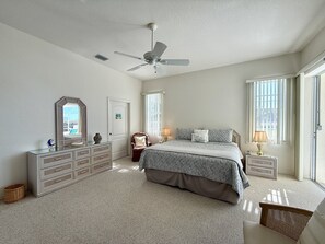 3 soverom, strykejern/-brett, wi-fi og sengetøy