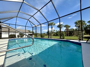 Beheizter Pool