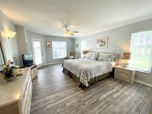 3 soverom, strykejern/-brett, wi-fi og sengetøy