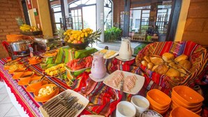 Free daily full breakfast  - Alisamay (Baños de Agua Santa)