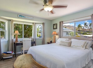 2 bedrooms, iron/ironing board, travel cot, WiFi - Relax at Kapakai Cottage – 2-Bedroom Comfort with Full Kitchen & W/D (Kailua)