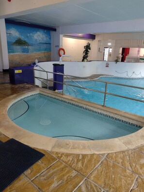 Piscine couverte, piscine chauffée