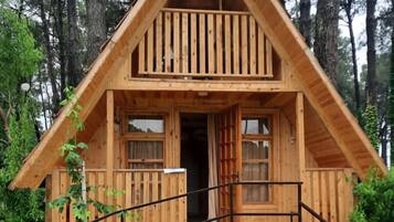 Cottage | Luxe beddengoed, verduisterende gordijnen, geluiddichte muren