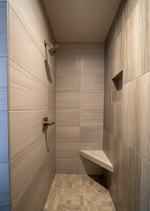 Badewanne, Haartrockner