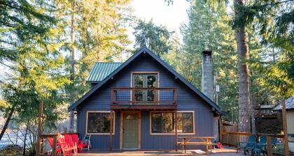 Coal Creek Chalet 2bd / 2bth * Capacidad 10 * WIFI * Hulu LIVE Tv