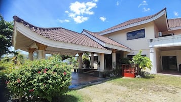 住宿正面