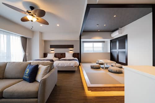 Premium Suite Condo, Non Smoking | Down comforters, desk, free WiFi, bed sheets