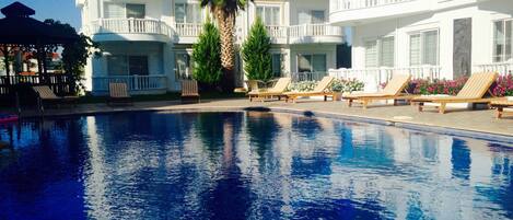 Apartamento Deluxe, vistas a la piscina | Exterior