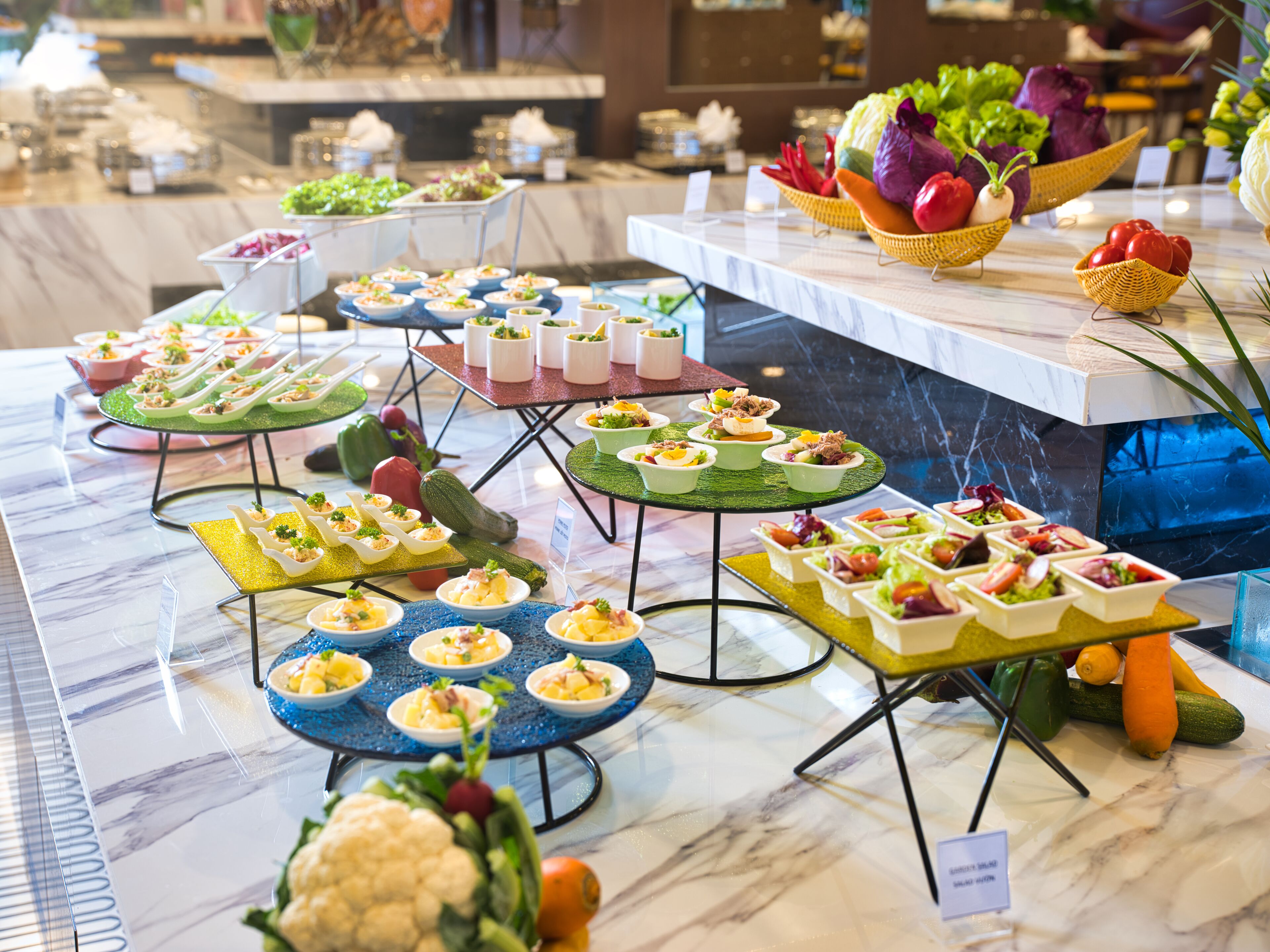 Tägliches großes Frühstück (350000 VND pro Person)