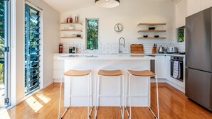 Coffee/tea maker, fridge, microwave, oven