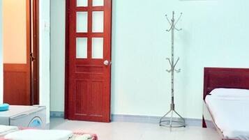 Chambres insonorisées, fer et planche à repasser, Wi-Fi gratuit