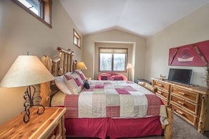 4 chambres, bureau, Wi-Fi, literie fournie