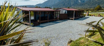 Te Awa Cottages