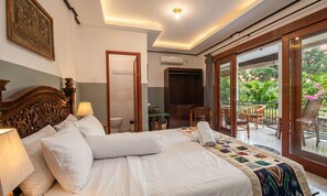 Deluxe Room | In-room safe, desk, free WiFi, bed sheets