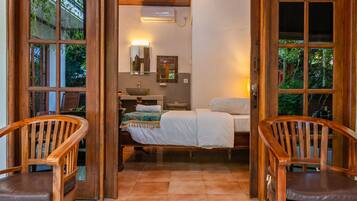 Kamar Basic (Budget Room) | Pemandangan balkon