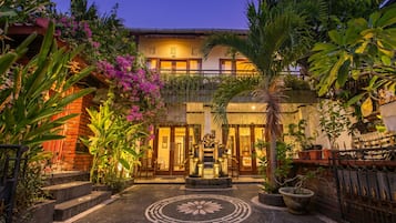 Bagian depan properti