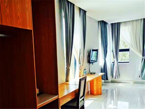 Habitación empresarial con 2 camas individuales | Vista desde la habitación