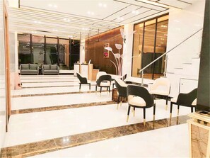 Sala de estar en el lobby