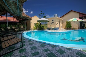Outdoor pool - Tam Coc Little River Bungalow (Hoa Lu)