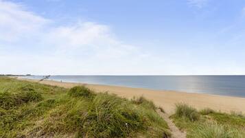 Cottage, 4 kamar tidur | Pantai | Di pantai