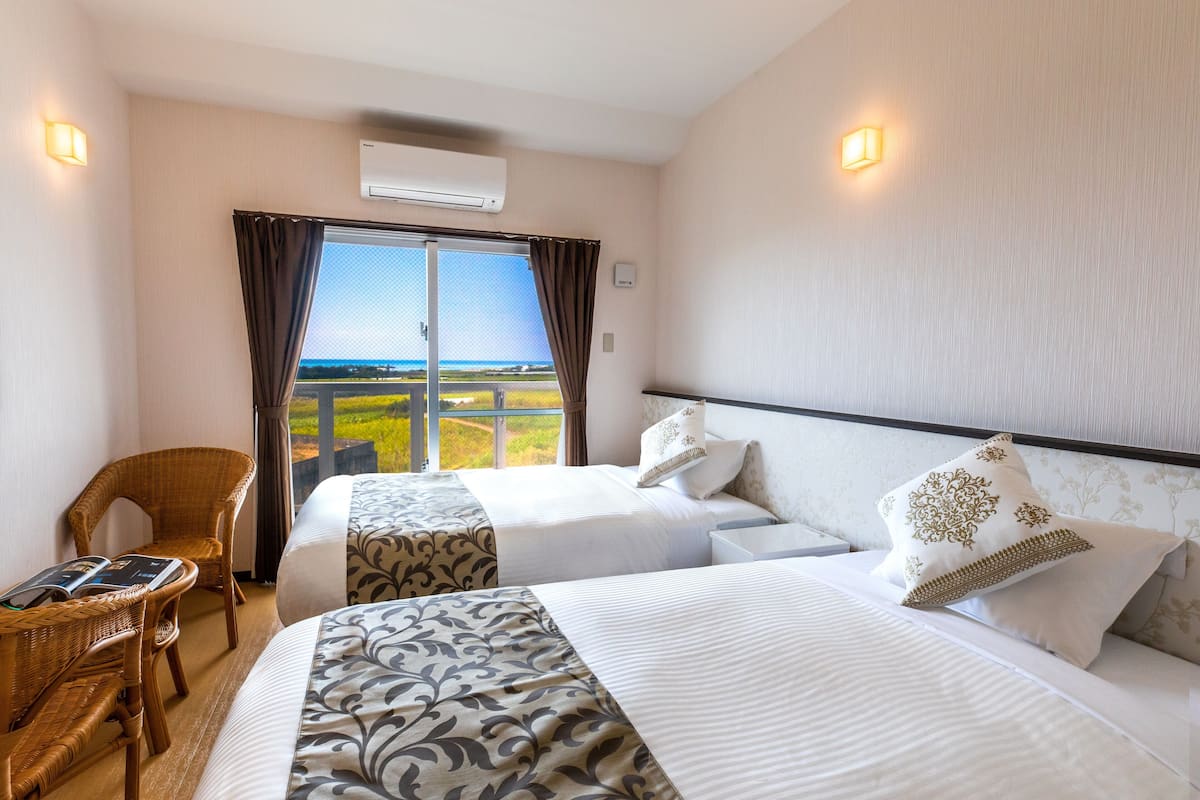 Wifi gratis y ropa de cama