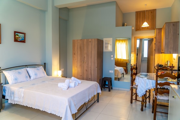 1 bedroom, iron/ironing board, free WiFi, bed sheets