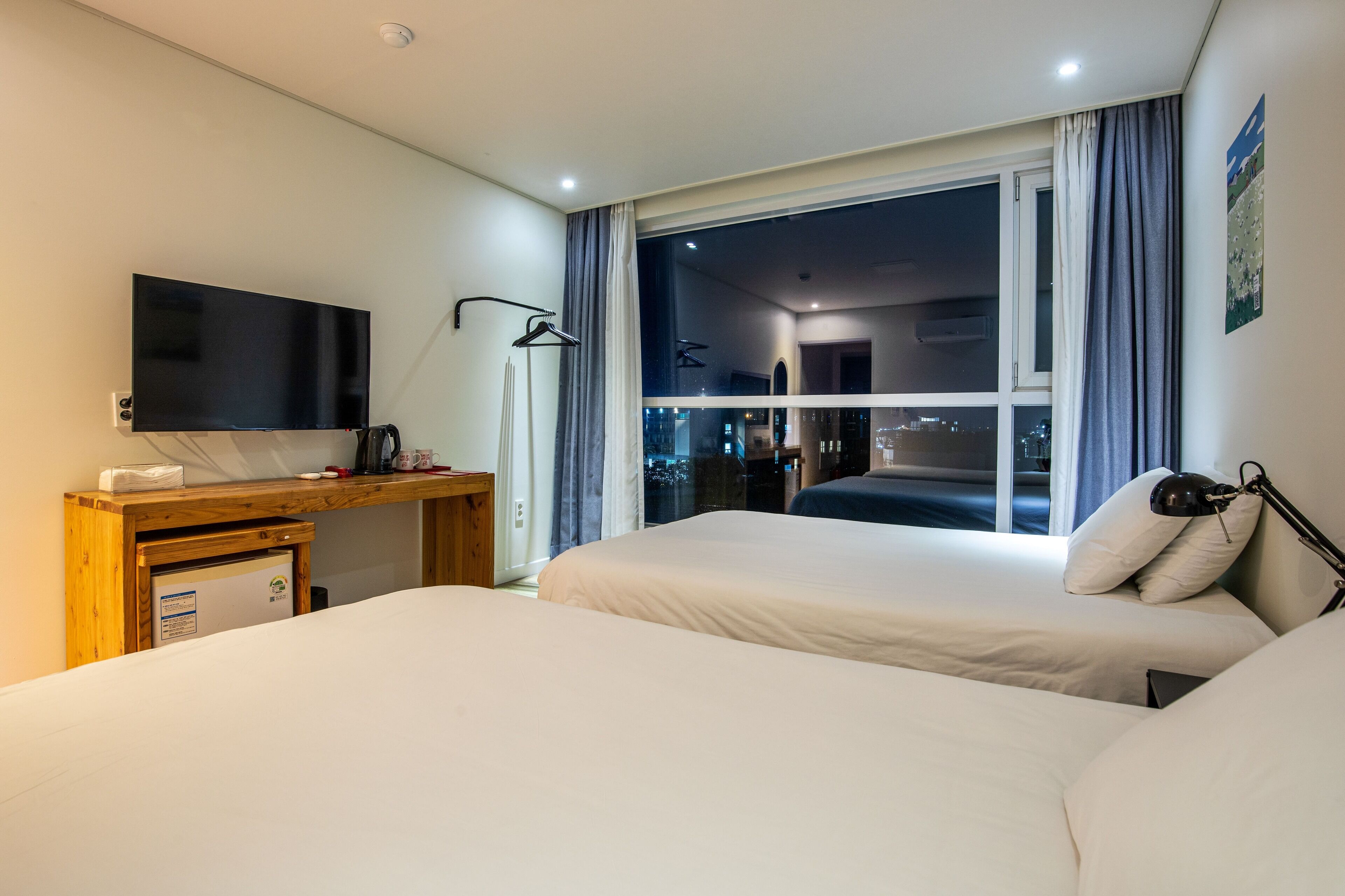 1 bedroom, desk, laptop workspace, blackout curtains