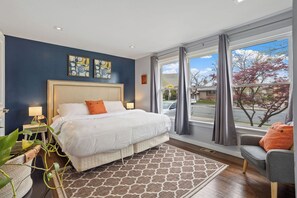 5 bedrooms, iron/ironing board, WiFi - Modern Luxury Family Getaway Near Beach + Casinos (Atlantic City)