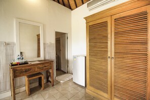 Habitación triple Deluxe | Escritorio y wifi gratis
