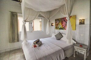 Habitación triple Deluxe | Escritorio y wifi gratis