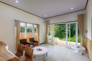 Junior Room | Living area