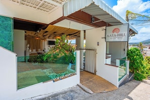 Front of property - Kata Hill Sea View Hotel (Karon)