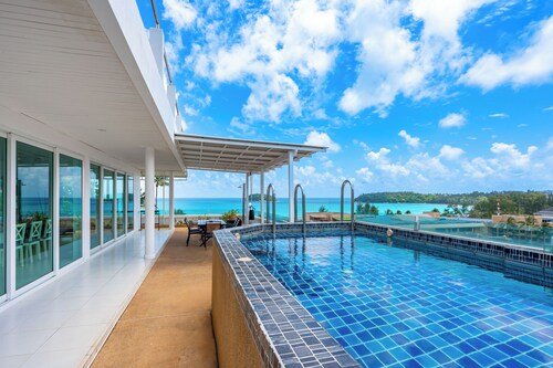 Kata Hill Sea View Hotel