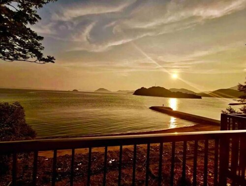 Superb view! Completely chartered villa by the sea. You can spend time completely privately with your loved ones!　　 Villa Chillon