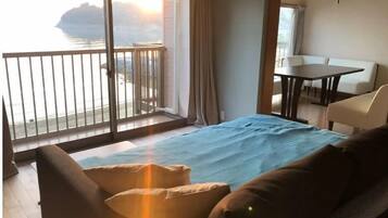 2 chambres, bureau, Wi-Fi gratuit, draps fournis