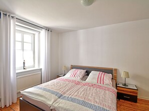 4 slaapkamers, een bureau, wifi