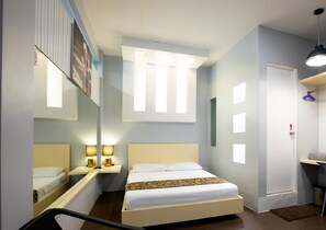 Habitación Deluxe, 1 cama de matrimonio | Caja fuerte y wifi gratis