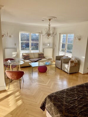 Smart-TV, Stereoanlage