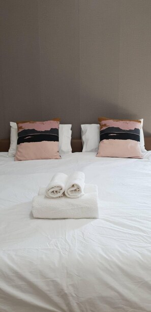 Standard Double Room | 1 habitación, wifi gratis y ropa de cama